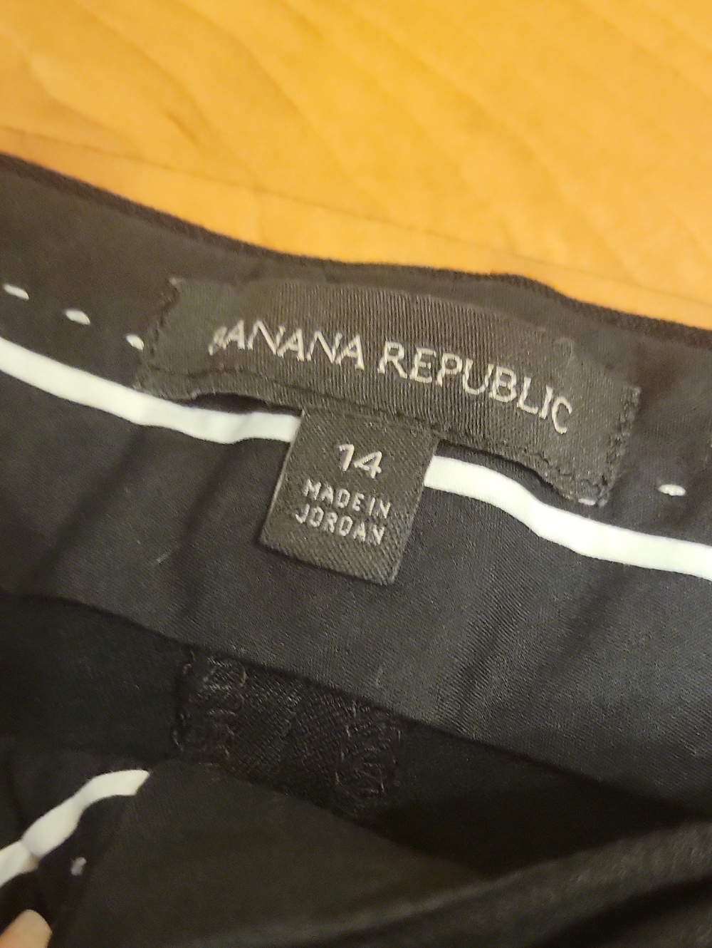 Banana Republic Black Pants - Tailored Straight Leg Sz 14 - Picture 4 of 6